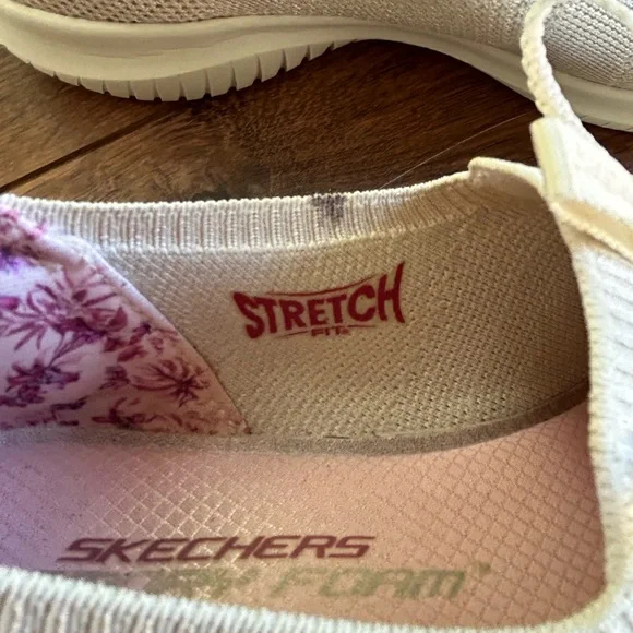 Skechers Ultra Flex Washable Slip On Shoes in Flourishing View Ivory Size 9 - Picture 6 of 6